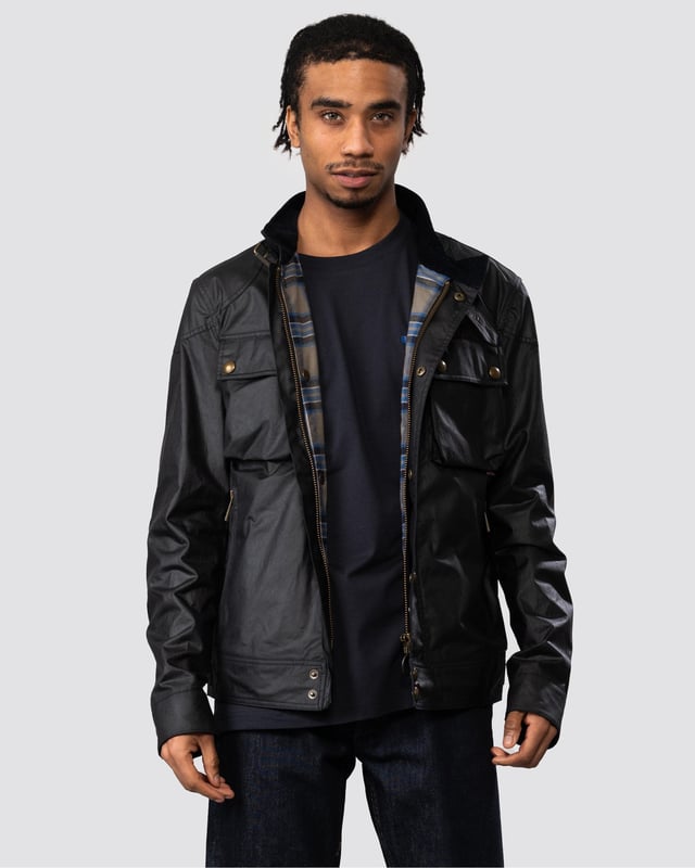 The Racemaster jacket in Faded Olive. There’s more to the Racemaster than meets the eye. Introduced back in 1981, it was originally billed as a shorter version of the iconic Trialmaster. This means that, along with the history, heritage, and dark navy 6 oz. waxed cotton, you also get increased mobility and freedom to move.

6 oz. waxed cotton, with a unique blend of micro and technical waxes
Four external pocket field jacket with reinforcement patches and corduroy details
Water-repellent and wind-repellent
Corduroy linings at the collar, cuffs and hem providing added comfort and resilience at high contact points
Signature antique brass metal hardware with Belstaff England engraved on the round and signature phoenix woven patch on left sleeve
Centre front zip closure with snap closure placket
Buckle-adjusted collar
Two press-stud flap pockets
Two lower zipped pockets
Left internal pocket

Shell: 100% Cotton, Body Lining: 100% CottonSleeve Lining: 55% Polyester, 45% Viscose/Rayon105306