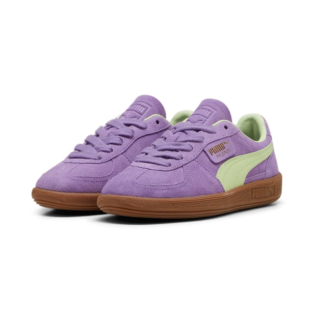 PRODUCT STORY A terrace legend from our archives returns: The Palermo. The silhouette debuted back in the early '80s, where it quickly became a staple among the terrace crowds in British football stadiums. Now, we’ve brought it back for the fans. Like the original, the Palermo is complete with its signature tag at the upper, a T-toe construction, and, of course, the classic gum sole. FEATURES & BENEFITS PUMA’s leather products support responsible manufacturing via the Leather Working Group. DETAILS Leather upperSynthetic liningDebossed and foil-printed PUMA branding on quarter panel tab and heel capLeather-coated FormstripRubber midsoleRubber outsolePUMA Youth: Recommended for older kids between 8 and 16 years