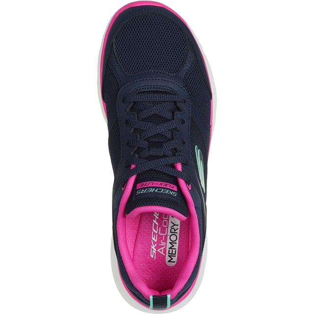 Get a new perspective on flexible sporty style and comfort with Skechers Flex Appeal 5.0. This lace-up features an engineered mesh upper with a cushioned Skechers Air-Cooled Memory Foam insole.