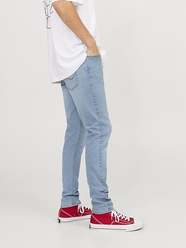 JACK & JONES Men's Blue Skinny Fit Jeans are perfect for both smart and casual occasions. Crafted from stretch denim fabric, they offer flexibility and all-day comfort, ensuring you can move with ease. The classic blue wash adds a timeless touch to your wardrobe, making these jeans a versatile choice for any outfit.
With a zip fly fastening, these jeans ensure a secure and stylish fit. Crafted from a blend of cotton, polyester, viscose, and elastane, they offer the perfect combination of comfort and durability.