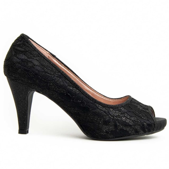 Hakken voor dames. Comfortabele pasvorm. Geproduceerd door andere merken voor ons merk. Ongeveer 8 cm hak.