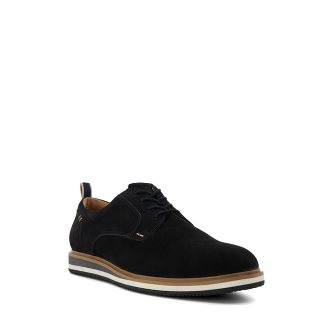 Master smart/casual dressing with our Blaksley Shoes. Crafted from the finest nubuck material, this hybrid style is detailed with a four-eyelet lacing system and rear pull-on tab. Finished with tonal stitch details and set on a contrasting gripped sole, this style will partner perfectly with a multitude of ensembles.