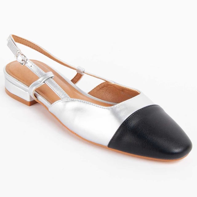 Comfortabele ballerina voor dames. Comfortabele pasvorm. Gemaakt door andere merken voor ons merk.