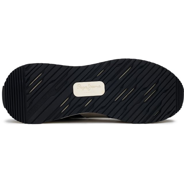 Make A Bold Streetwear Statement In These Pepe Jeans London Buster Kicks. These Stylish Trainers Are Ready To Fuse Sporty Running Inspiration With Laidback Swagger And Retro-inspired Vibes. Premium Suede Uppers Feature The Iconic Pepe Jeans Tape Down The Sides, While A Stabilised Heel And Extra Cushioning Ensure All-day Comfort. With A Lightweight Eva Midsole And Rugged Gum Rubber Outsole, The Buster Trainers Will Have You Walking Tall In Heritage Urban Fashion.