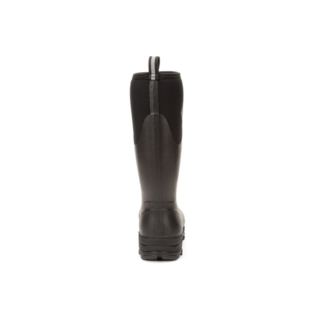 Featuring an 8mm neoprene bootie with fleece lining wrapped in layers of soft rubber so your feet will stay warm and dry in the most extreme conditions.