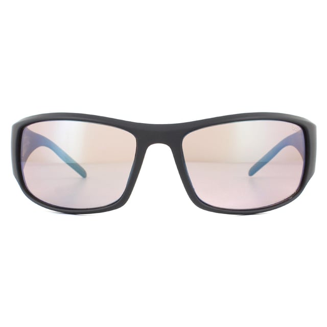 Bolle Zonnebril King BS026007 Mat Zwart Phantom + Photochromic gepolariseerd 85% is een sportieve wrap rondom model met dikke dikke armen en met thermogrip tempel tips en neuskussens voor extra comfort