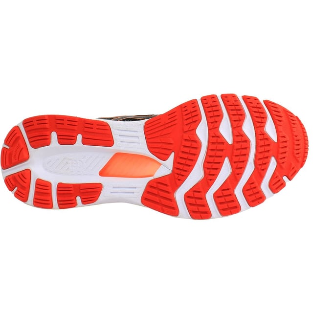 Ervaar de top van hardloopprestaties met de Asics Gel-Kayano 28 Heren Zwarte Hardloopschoenen, een hoogwaardig schoeisel dat is ontworpen voor comfort, stabiliteit en ondersteuning tijdens je runs.

Belangrijkste kenmerken:

 Gel Cushioning Technology:  De Gel-Kayano serie staat bekend om zijn innovatieve Gel-dempingstechnologie, strategisch geplaatst in de tussenzool om schokken te absorberen en het comfort tijdens elke stap te verbeteren.

 Dynamic DuoMax Support System:  Verwacht de toevoeging van het Dynamic DuoMax ondersteuningssysteem, dat extra stabiliteit en ondersteuning biedt voor overpronatie, waardoor het een uitstekende keuze is voor hardlopers met dat looppatroon.

 FlyteFoam Technology:  Let op het gebruik van Asics' FlyteFoam-technologie in de tussenzool, die lichte en responsieve demping biedt die bijdraagt aan een soepele en efficiënte rit.

 Impact Guidance System (IGS):  Het IGS verbetert de natuurlijke gang van de voet van haklanding tot afzet, waardoor een efficiëntere en comfortabelere hardloopervaring wordt bevorderd.

 Adaptive Mesh Upper:  Het bovenwerk is waarschijnlijk gemaakt van adaptieve en ademende mesh-materialen, die zorgen voor een veilige pasvorm en luchtstroom om je voeten koel te houden.

 Heel Clutching System:  De Gel-Kayano serie heeft vaak een heel clutching-systeem dat de pasvorm en ondersteuning van de hiel verbetert, waardoor het risico op slippen tijdens het rennen wordt verminderd.

 Personalized Fit:  Verwacht een veilig en aanpasbaar vetersysteem, waarmee je de ideale pasvorm voor je voet kunt bereiken.