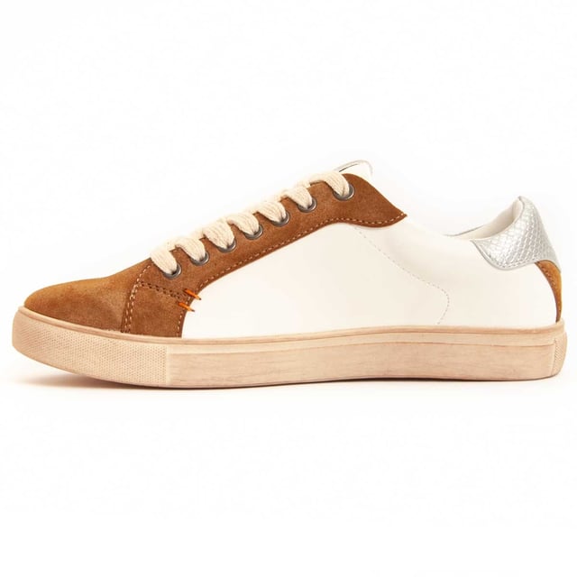 Sneaker casual para mujer. Fabricado con materiales veganos. Calce cómodo. Plantilla acolchada. Fabricado por otras marcas para nuestra marca.