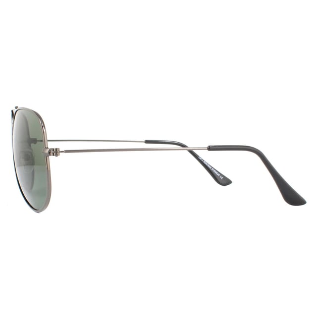 Montana Sunglasses MP94 C Gunmetal Black Smoke Polarized are a lightweight, aviator style frame which are designed with all day comfort in mind. The durable metal frame have a contemporary appearance, yet classic shape which means they will look great across a wide range of face shapes and sizes. This frame has adjustable nose pads to ensure a perfect fit. These Montana designer sunglasses have aspheric, polarized lens technology, exceptional for a frame of this price.