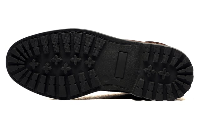 These Catesby EnglandSan Franciscomens leather boots are crafted with precision and attention to detail, carefully constructed with a premium leather upper with supportive overlays, complete with intricate designer stitch detailing and contrast laces to provide you with a quality designer finish.
 Delivering effortless urban style with added comfort through a padded ankle collar, and a durable rubber outsole to provide great traction, these are sure to be your go-to boots in the upcoming seasons.
 - Leather upper
 - Secure 5-hole lace fastening
 - Side zip = Easy on / off wear
 - Intricate designer stitch detailing
 - Padded heel and ankle collar
 - Durable rubber outsole
 - Comfort cushioned insole
 - Catebsy England Branding