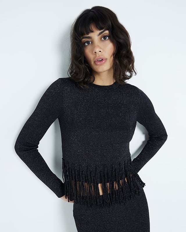 Ribbed fabric, Fringe detail, Crew neckline, Long sleeves
