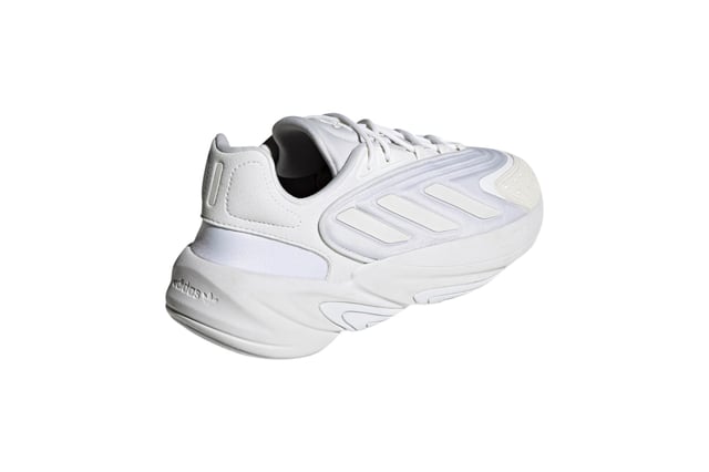 Ozelia Shoes adidas may be a long way from the '90s, but these Ozelia Shoes are rooted in that loud, experimental era. Inspired by the adidas archives, the bold trainers have a chunky build that's all about being noticed. They're sleek with a fast look, and when your days are fast-paced, the Adiprene cushioning helps out on the comfort side of things.This product is made with recycled content as part of adidas' ambition to end plastic waste. 20% of pieces used to make the upper are made with minimum 50% recycled content. - Snug fit - Lace closure - Textile upper - Hugs the foot - Adiprene cushioning - Rubber outsole - 25% of the components used to make the upper are made with a minimum of 50% recycled content Shipped by adidas