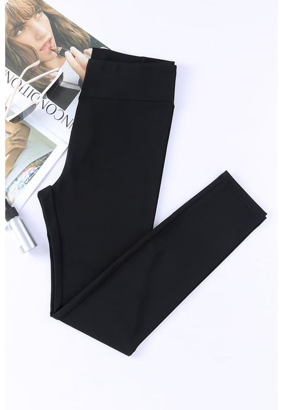 Flattering and comfortable high waist design
  Criss cross detailing for a stylish touch
  Suitable for workout sessions and casual wear
  Made from Quality materials for durability
  Tummy control feature for a more streamlined silhouette
  Perfect for women seeking style and functionality