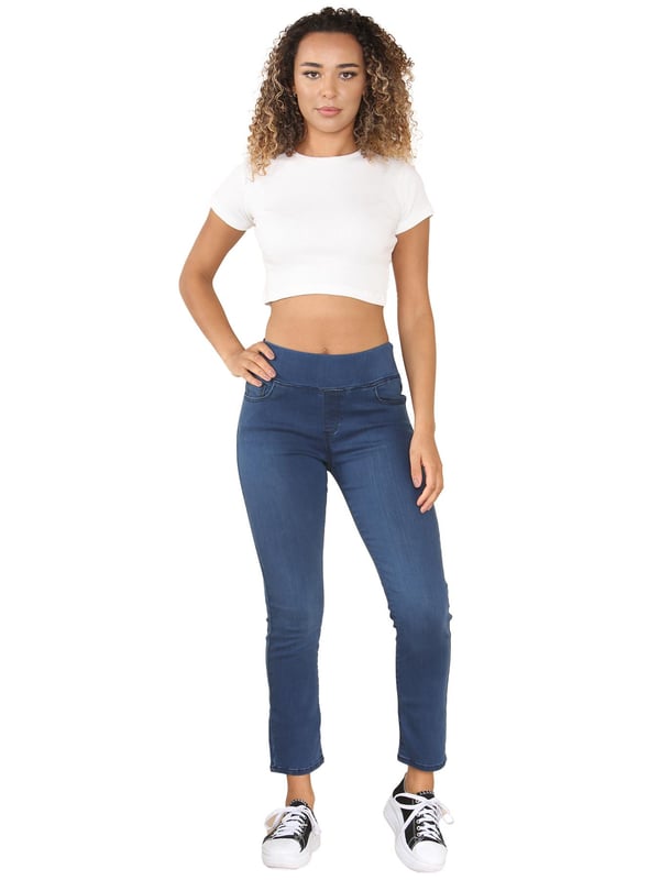Enzo Women’s Wider Waist Jeans. Slim Fit, Straight Leg, Stretch Denim Jeans. Elasticated Wide Waist for Extra Comfort. Features 2 Front, 2 Back Pockets and Single Coin Pocket.