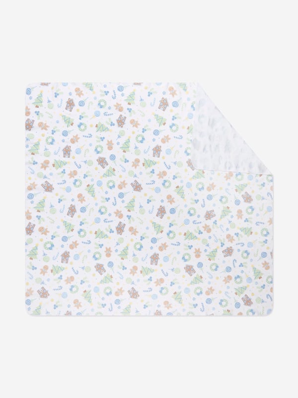 Introducing the Baby Boys Sweet Gingerbread Swaddle Blanket by Magnolia Baby, in pristine White color ‚ an addition of high-fashion to Baby Boys' nursery collections! Here are its sterling features:  Gingerbread Design ‚ A sprinkle of fun added with whimsy gingerbread prints, instantly getting your baby into a comfortable &amp; playful mood.  Luxuriously Soft ‚ Tailored from premium fabric that promises a velvety feel against baby's sensitive skin, securing them in cozy comfort.  Next-Level Nursery ‚ This chic swaddle blanket uplifts your Baby Boy's nursery essentials, becoming a highlight in no time. Gift your little one with this high-quality blanket, letting him drape in style!