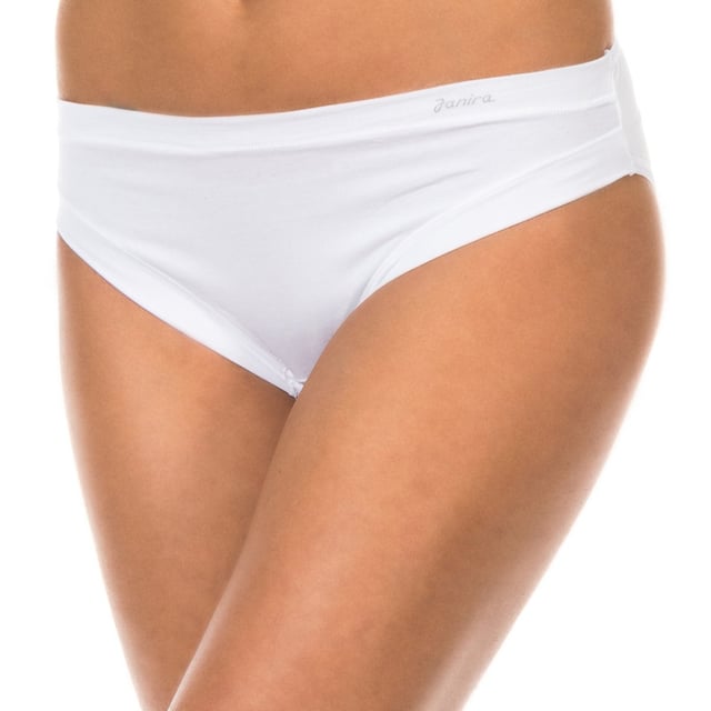 3-pack of panties Janira
 Medium size.
 Elastic waistband.
 Brand detail printed on the upper side.
 Intimo Janira guarantees maximum comfort and quality of its garments by choosing the best fabrics and offering the designs that best adapt to the style of each woman and the needs of each moment.
 Inner lining.
 Seams seen in tone.
 Composition: 93% Cotton, 7% Elastane
 Care:
Wash at a maximum temperature of 30º.
 - Do not use bleach.
 - Do not use dryer.
 - Do not iron.
 - Do not dry clean.