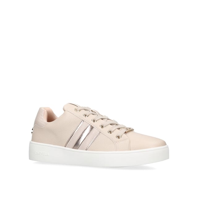 This Carvela Rapid trainer features a beige upper with tonal metallic stripe detail. The front laces up with gold tone branding details.