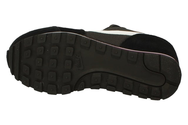Nike wmns md runner 2 749869 001 2025