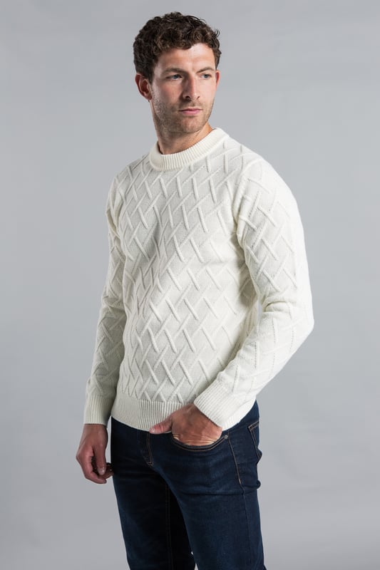 This cable crew neck jumper from Kensington Eastside is a season staple for keeping you cosy. Features crew neck, ribbed waistband, and cuffs and a cable knit pattern on the body. This is the perfect jumper to keep you comfortable and warm.