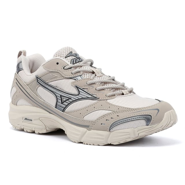 Verhoog je comfort en stijl met deze sneakers met een bovenwerk van ripstop en synthetisch nubuck. Ontworpen met een lichtgewicht dempende tussenzool voor verbeterde ondersteuning en de hele dag draagbaarheid.