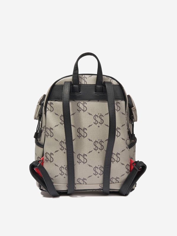 Introducing the Kids Double Money Savage Backpack in Grey, an essential addition to your unisex collection! This backpack encapsulates elegance and practicality, perfect for casual occasions. Here are the key features that make it exceptional: Stylish Design: The chic grey hue combined with the unique double money print makes this backpack a trendy and captivating piece. Superb Quality: Crafted from premium materials, this backpack guarantees durability and comfort for all your kiddo's daily adventures. Upgrade your Unisex collection! with this Kids Double Money Savage Backpack in Grey from Sprayground. Purchase now and let your child make a bold style statement!