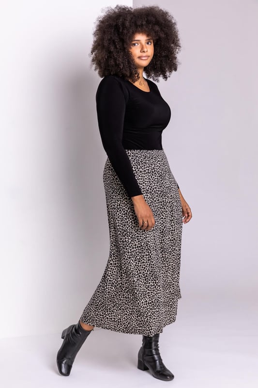 Glamorous leopard print high waisted midi skirt 2025