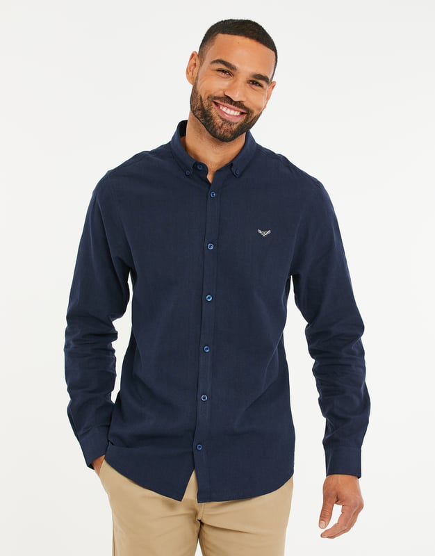 Add style to your outfit with this lightweight cotton-linen blend shirt from Threadbare. It is designed in a regular fit and features a button-down collar, long sleeves, and a brand logo on the chest. Available in other colours.
