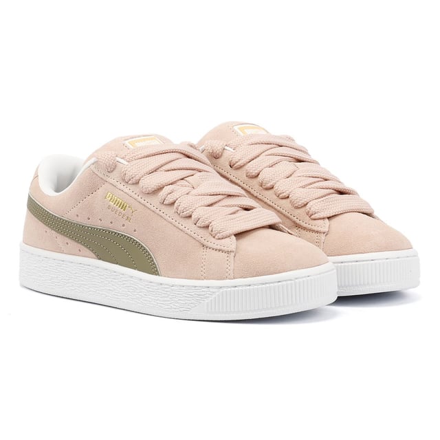 Sneakers featuring a premium suede upper for a sleek and stylish look. Debossed and foil-printed PUMA branding on the quarter panel adds a touch of sophistication. Finished with a durable rubber sole for reliable traction and comfort.