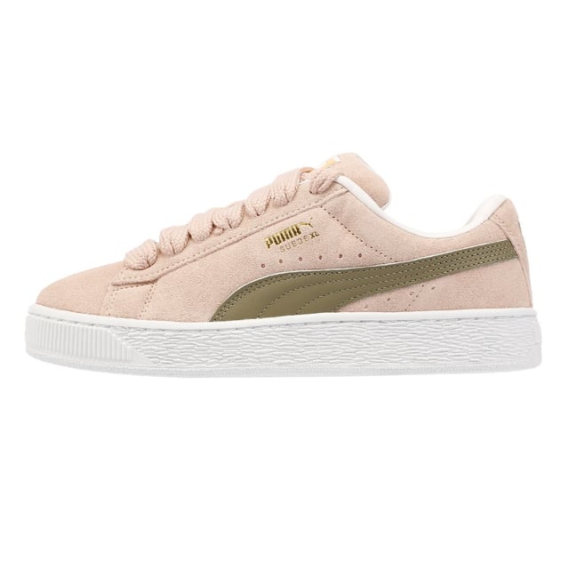 Sneakers featuring a premium suede upper for a sleek and stylish look. Debossed and foil-printed PUMA branding on the quarter panel adds a touch of sophistication. Finished with a durable rubber sole for reliable traction and comfort.