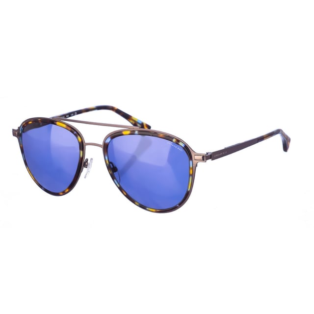 Gafas de sol Armand Basi con montura de acetato y metal.
 Color Habana-plateado
 Forma ovalada.
 Lentes de color Gris
 Patillas de acetato y metal. 
 Nombre de la marca grabado en la lente.
 100% Protección UV. 
 Incluye una funda de tela de protección.
Cristales antireflejo.
Los colores reales del producto pueden variar ligeramente con respecto a los colores que muestra su monitor.
 
 Medidas  Ancho lente: 56 mm. Puente: 19 mm. Patillas: 145 mm.
 
 Limpiar las gafas con agua y jabón (neutro).
 - No utilice paños sucios o abrasivos, que puedan alterar las características de los filtros.
 - Utilice solo accesorios y repuestos originales.
