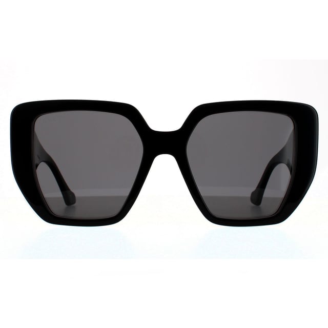Gucci Square Womens Black Grey  Sunglasses Gucci have a super chunky acetate frame with wide temples and an extra large interlocking metal GG logo.