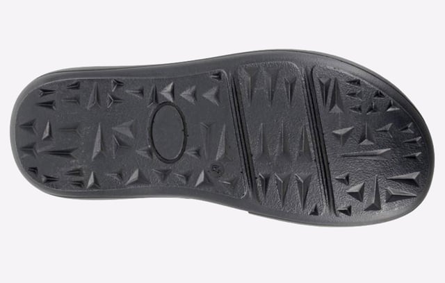 The Roamers Kelvin Stitchdown men's leather slippers in brown are a perfect blend of comfort and sophistication. Crafted from high-quality leather, these slippers boast a classic stitchdown construction that enhances durability and flexibility. The plush lining provides exceptional warmth and comfort, making them ideal for lounging around the house. With a cushioned footbed, every step feels soft and supportive, while the sturdy outsole ensures reliable traction for indoor and light outdoor wear. The timeless brown color adds a touch of elegance, making the Roamers Kelvin slippers a stylish choice for any man seeking comfort without compromising on style- Leather upper- Slip-On fit- Cushioned footbed- Durable outsole- Roamers branding