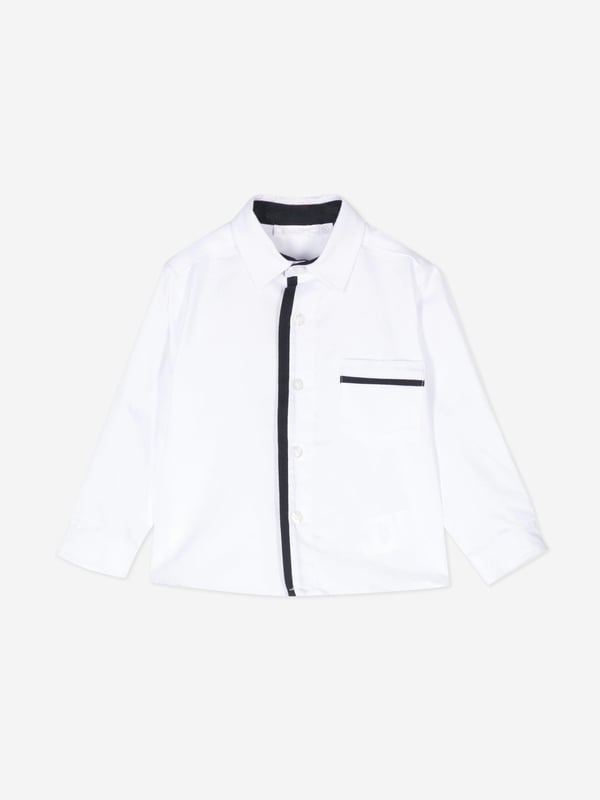 Elevate your little gentleman's style with the Patachou Baby Boys Cotton Shirt in White, expertly crafted for AW2024. This shirt epitomizes luxury and simplicity. Key features include:‚ Pure Cotton Fabric: Breathable and gentle, ensuring comfort throughout the day.‚ Classic White Hue: Versatile and timeless, perfect for any occasion.‚ Refined Detailing: Attention to fine details like subtle stitching and elegant buttons enhances its sophisticated appeal.Don't miss adding this exquisite piece to your little one's collection for an effortlessly chic look.