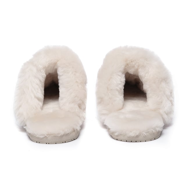 Estas pantuflas Harrier suaves y esponjosas son pantuflas tradicionales para mujer que son perfectas para usar en casa y brindan la máxima calidez y comodidad en las noches de invierno. Descripción: Ante Parte superior Forro de lana de piel de oveja Plantilla de lana de piel de oveja Suela de goma antideslizante Tecnologías: Parte superior resistente al agua Suela ligera