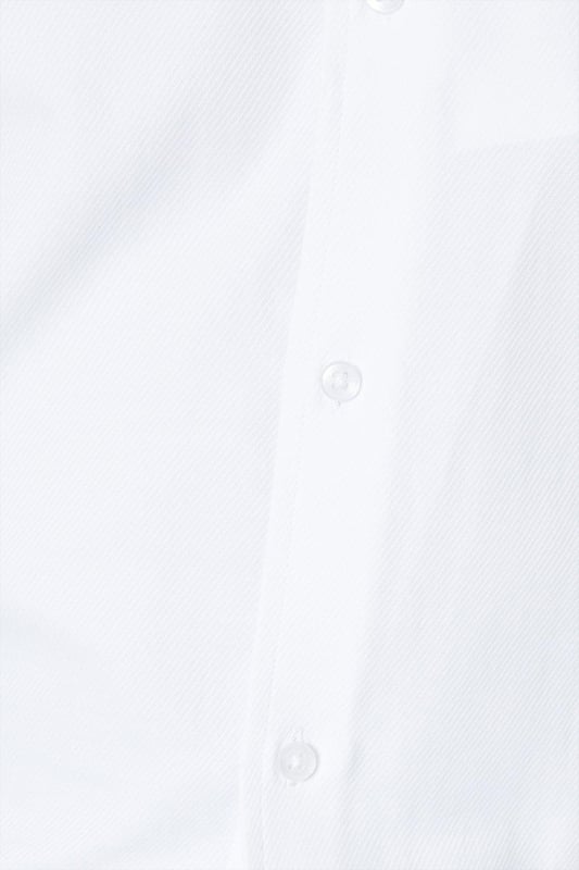 Slim fit shirt tailored for a sharp silhouette
cavalry twill fabric for a smart look
Easy iron finish for effortless maintenance
Spread collar for a refined appearance
Long sleeves with buttoned cuffs

Exuding sophistication, this slim fit shirt from Burton is a versatile choice for smart casual occasions. The cavalry twill fabric and easy iron finish ensure a polished look with minimal upkeep. Pair it with chinos or tailored trousers for a refined yet relaxed ensemble, perfect for after-work drinks or weekend brunches with friends. The spread collar and buttoned cuffs add a touch of elegance, making it an ideal option for more formal events as well.
