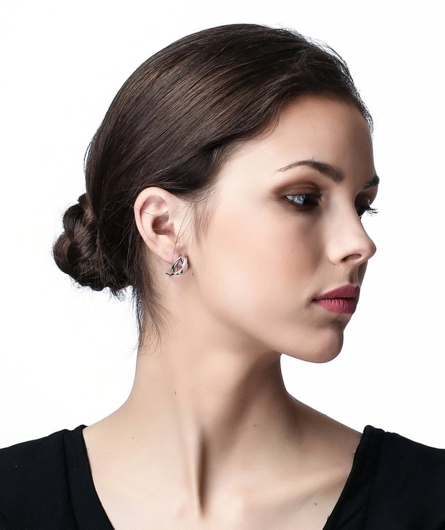 This Orphelia Stud Earrings in Silver is made of the highest quality allergy free 925 Sterling Silver. The Orphelia 'Idia' Women's 925 Sterling Silver Stud Earrings - Silver ZO-7086 comes delivered in a beautiful gift box and has a two year warranty - the perfect gift to spoil yourself or a loved one.