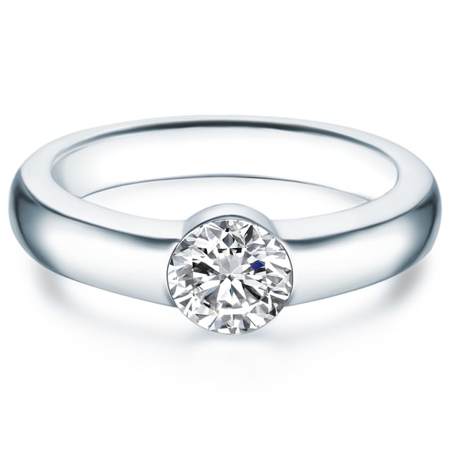 Classic, timeless and yet exclusive: This engagement ring of the Seror Manufaktur 1934 combines everything that makes women's hearts beat faster. The simple ring splint made of high -gloss polished 925 sterling silver is protected by high -quality rhodium line and decorated with a crystal from Swarovski®. Do not wait any longer: Whether for a romantic marriage proposal or as a gift for the wedding - every woman is guaranteed to say "yes" to this ring!