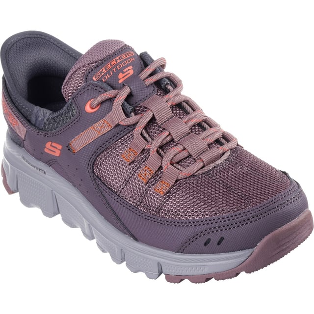 Hit the trails in effortless comfort with Skechers Slip-ins: Summits AT. Designed with our Exclusive Heel Pillow, this lace-up hiking trail shoe features a synthetic duraleather and mesh upper with a cushioned Skechers Air-Cooled Memory Foam insole.
