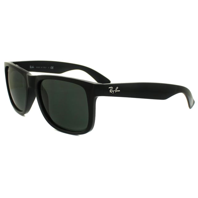 Las gafas de sol Ray-Ban Justin 4165 601/71 Gloss Black Green están inspiradas en las Wayfarer 2140 originales y son uno de los diseños más cool de toda la colección Ray-Ban. Justin es un estilo atrevido con lentes grandes y cuadradas que se adaptan a la mayoría de formas de cara y comparten las mismas patillas aladas que las clásicas 2140. La montura de plástico propionato es superligera para mayor comodidad y también están disponibles en colores vivos y frescos como las opciones tradicionales. Las Ray-Ban Justin forman parte de la colección Highstreet, lo que las convierte en una opción asequible.