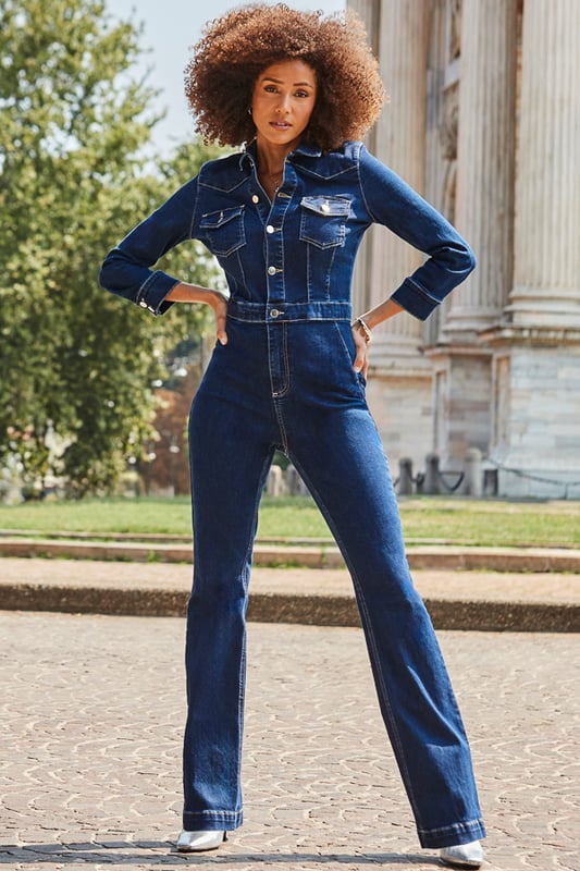 The ultimate zero-stress outfitCrafted from our signature soft stretch denimCinched waist, elongating bootcut legsElevated with statement contrast stitchingDay-to-night indigo washWe're styling it with platforms or ankle bootsInside leg to fit: Short 29" | Regular 31" | Long 33"