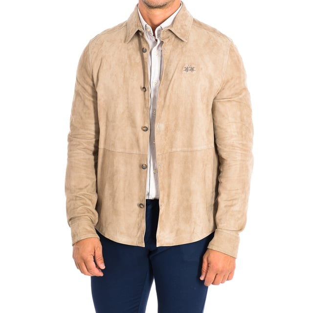 Long sleeve jacket La Martina.
 Beige
 Regular cut that adapts perfectly to any type of silhouette.
 Lapel collar.
 Main button closure.
 Embroidered logo on the front.
 Cuffs with button closure.
 Velvety fabric.
 Seams seen in tone.

 Composition: 100% Leather.

 - Wash maximum at 30ºC.
 - Iron at medium temperature, max. 110ºC.
 - Do not use a dryer.
 - Does not accept bleach.
 Composition: 100% Leather.
 Care:
- Wash maximum at 30ºC.
 - Iron at medium temperature, max. 110ºC.
 - Do not use a dryer.
 - Does not accept bleach.