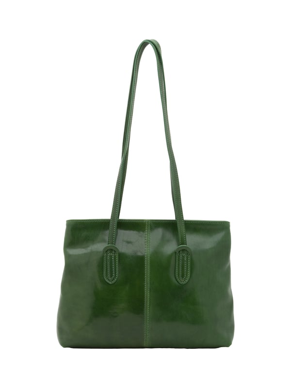 Bolso bandolera para mujer. El cierre es con cremallera. Los bolsillos internos son uno con cremallera. Los bolsillos externos son un frente abierto. Falta la correa para el hombro. El mango es de piel. Hay dos compartimentos internos. El material exterior es auténtica piel de vacuno. Internamente está forrado en algodón. Medidas: 35x26x12 cm. Hecho en Italia