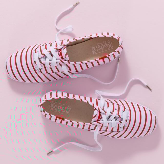 Keds champion hot sale red canvas