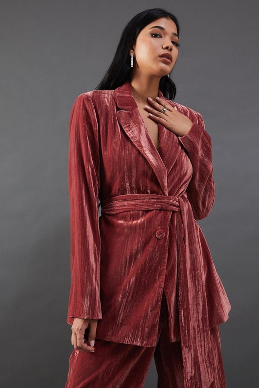 Belted velvet blazer online