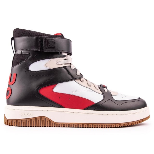 Hugo Kilian Hito Entrenadores El equilibrio definitivo entre deporte y estilo. Aquí tienes un par de zapatillas deportivas para hombre en blanco y negro de HUGO. con detalles en rojo. un contemporaneo. Aspecto fresco de diseñador y vibraciones retro del béisbol. Esta cómodo. Zapato de moda urbana con la marca distintiva y las cualidades de Kilian Hito.