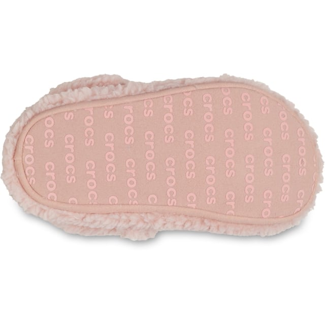 No plans are the best plans for our fuzzy-all-over Classic Cozzzy Slipper. We've transformed our iconic Classic Clog into the perfect staying in shoe for those days when relaxing is all you've got on the agenda.