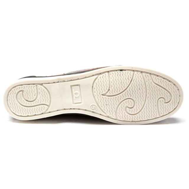 A Sporty Take On A Classic, Lace-up Boat Shoe. Crafted From Premium Navy Blue Nubuck, This Laidback, Two-eyelet Style Has Pale Pink Side Lace Detail, Contrast Stitching And A Non-slip Rubber Sole