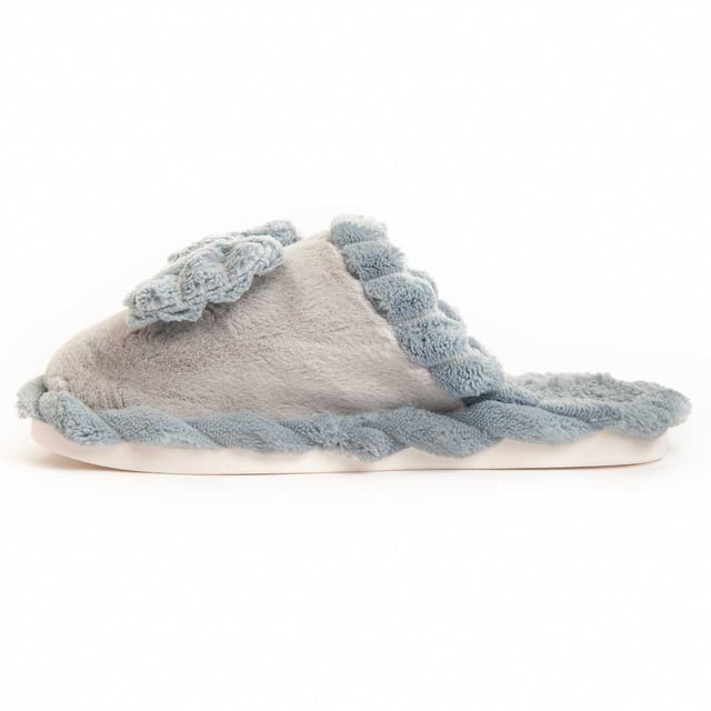 Comfortabele pantoffel voor dames. Comfortabele pasvorm. Geproduceerd door andere merken voor ons merk.