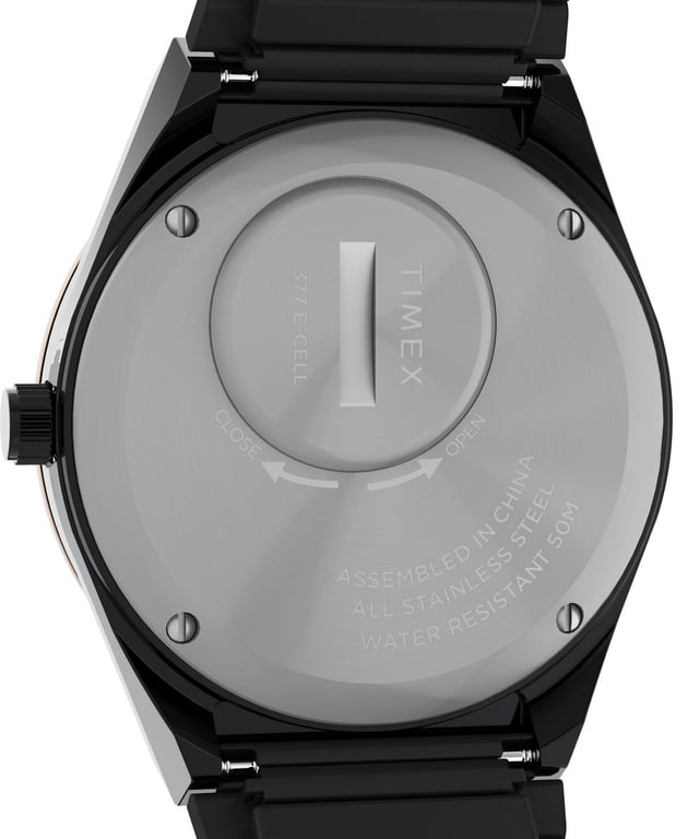 Dit Timex Dames horloge beschikt over een Quartz binnenwerk. De kast (36 mm mm) is vervaardigd uit RVS (Zwart) en heeft een Mineraalglas. De band is Zwart RVS. Dit horloge uit de Timex Q Reissue reeks is een mooi en tijdloos geschenk. Verras jezelf of iemand anders met dit cadeau. Bovendien geniet u hierbij van 2 jaar garantie tegen alle fabricagefouten.