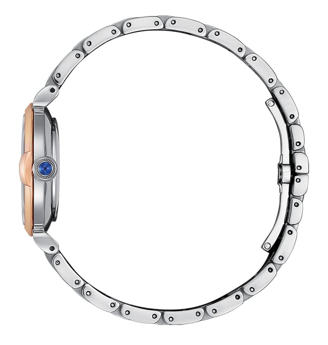 Diese Citizen  Analog Uhr für  Damen ist das perfekte Accessoire zum tragen oder verschenken. Ihr Mehrfarbig 29 mm Rund Gehäuse kombiniert mit dem bequemen Silber Armband aus  Edelstahl garantiert, dass Sie diese atemberaubende Uhr kompromisslos genießen werden. Angetrieben von einem hochwertigen Eco-Drive Uhrwerk und wasserdicht bis 5 bars, läuft Ihre Uhr stets weiter. ECO-DRIVE - Eco-Drive ist eine 40 Jahre alte Kerntechnologie von CITIZEN, die selbst bei schwachem Licht Strom erzeugt und es Uhren ermöglicht, auch im Dunkeln über sechs Monate lang zu laufen. Diese Analog-Uhr verfügt über eine funktion: Solar Diese hochwertige Uhr hat ein Silber Edelstahl Band ( 19 cm Länge und 14 mm Breite) mit einer Faltschließe Gehäusedurchmesser: 29 mm,Gehäuse Höhe: 8 mm, Gehäusefarbe: Mehrfarbig, Zifferblattfarbe: Perlmutt